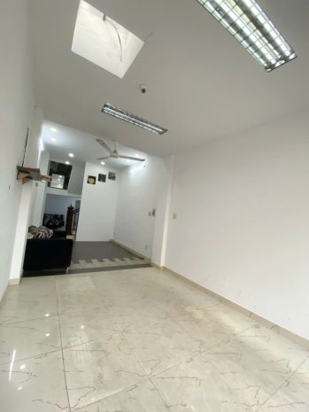 Nhà 3 tầng mặt tiền đường dã tượng p10 q8 6621040