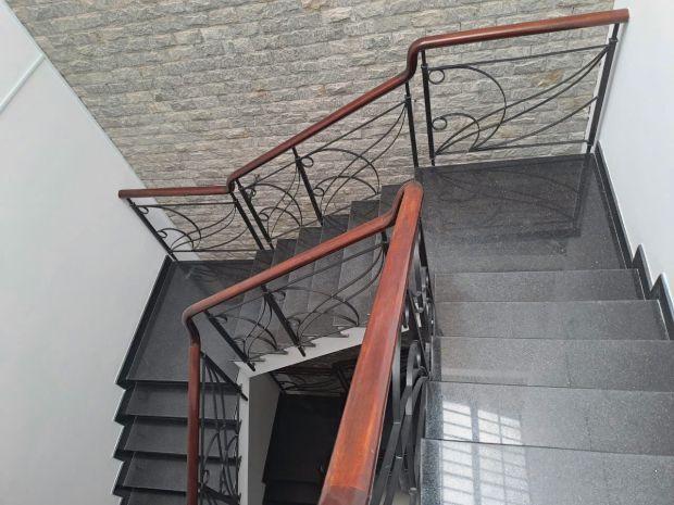 Bán nhà quận 7 khu nam long trần trọng cung dt 8x24m, 2 lầu 6621175