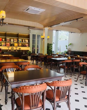 Bán villa, nhà hàng, caffe 550m2, mt 15m phố ngọc thụy 121 6621697