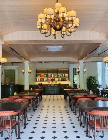Bán villa, nhà hàng, caffe 550m2, mt 15m phố ngọc thụy 121 6621699