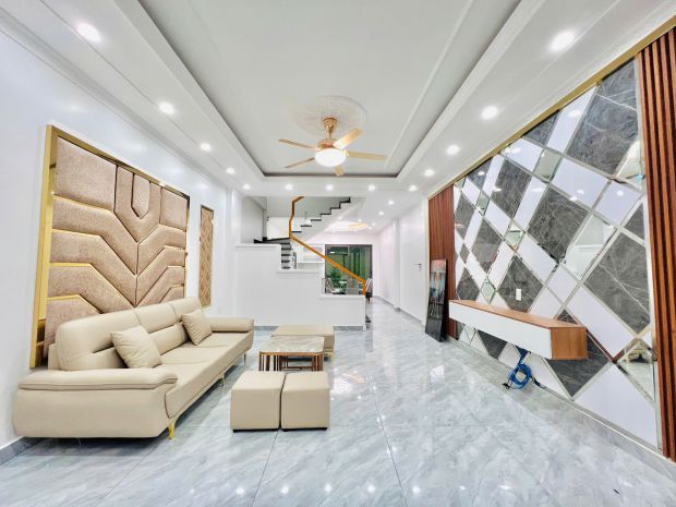 Bán nhà 4 tầng mới xây  văn cao phố tây  sân cổng rộng 6621979