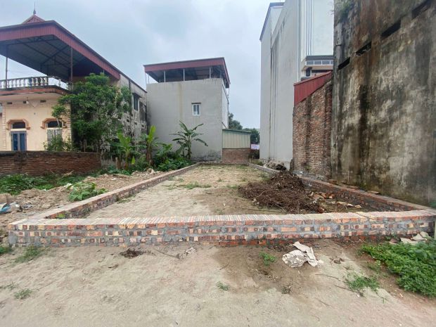 Bìa làng tổ 9 quang minh,giá 4x,x tiểu học.nhanh tay lh e 6622549