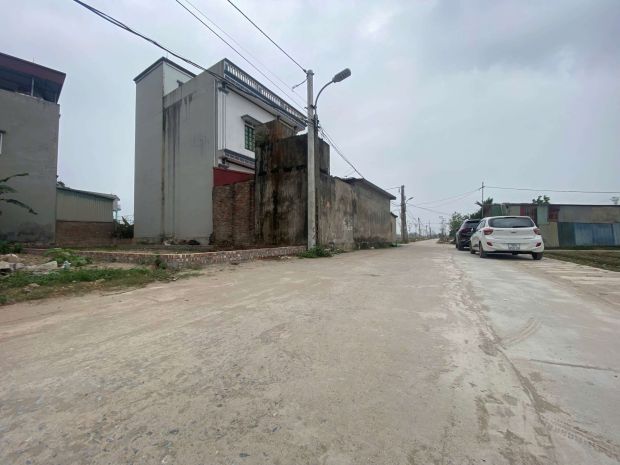 Bìa làng tổ 9 quang minh,giá 4x,x tiểu học.nhanh tay lh e 6622551