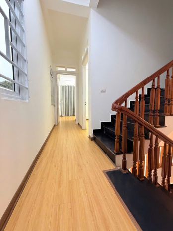 Bán nhà ngõ 488 ngọc thuỵ ngay trường pháp 48m x 4t, oto, 6622739