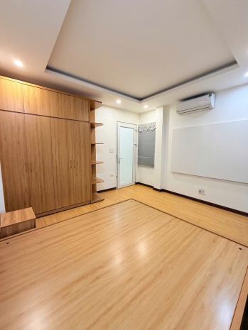 Bán nhà ngõ 488 ngọc thuỵ ngay trường pháp 48m x 4t, oto, 6622741