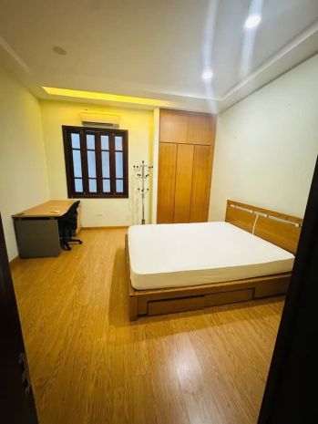 Hiếm, 7t thang máy, oto tránh, kd, tôn đức thắng, đống đa, 6623061