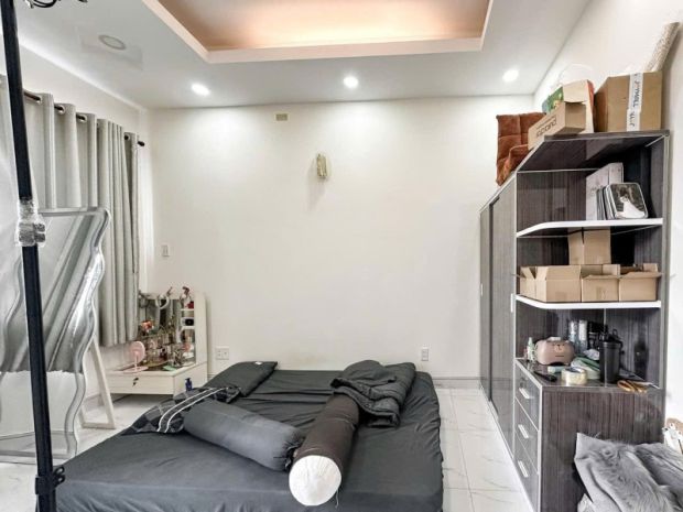 Nhà 5 tầng tôn đản quận 4  giá chỉ 5 tỷ  ngay trung tâm 6623833