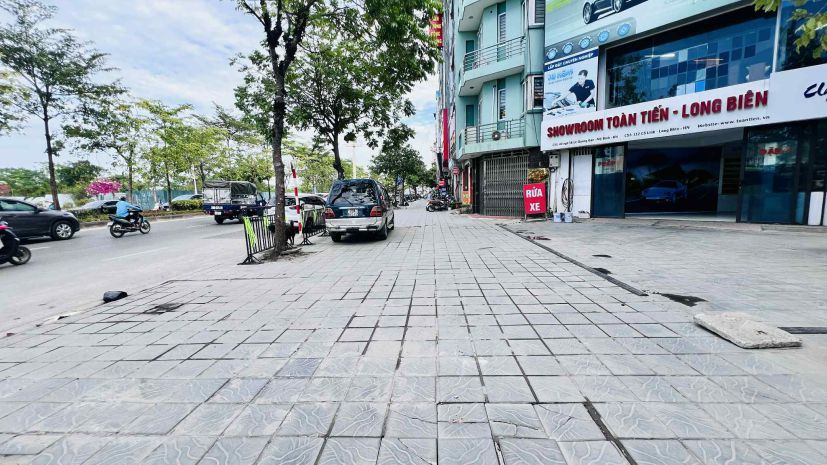 Nhà đẹp cổ linh, 90m x 4 tầng, mặt tiền 5m, 2 vỉa hè, ôtô 6624274