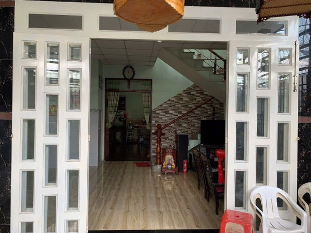 Mt lô góc ko lg hông - nở hậu đẹp - chính chủ trang bìa - 6624677