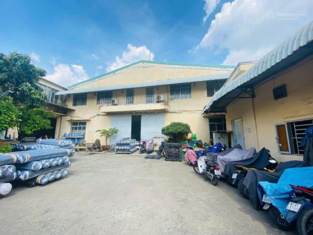 Cho thuê kho xưởng siêu rẻ 2.329m2 đường nguyễn văn quá, p. 6625233