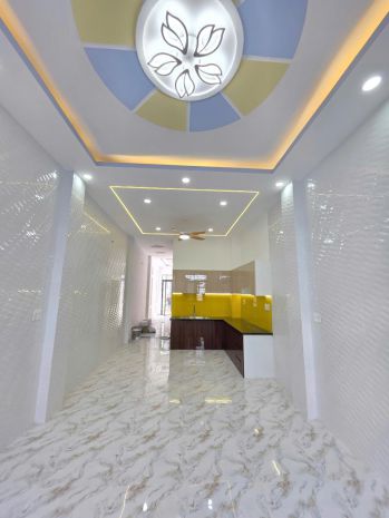 Nhà mới mt 5 tầng sàn 246m2, đ.6m  diên hồng bt 6625295