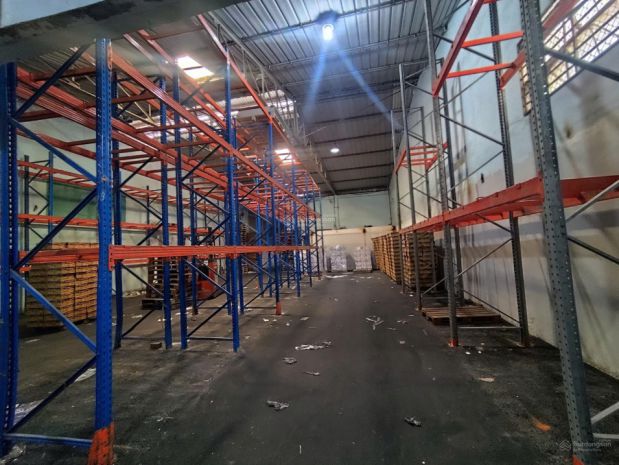 Cho thuê kho chứa hàng 658m2 mặt tiền đường nguyễn văn 6625337