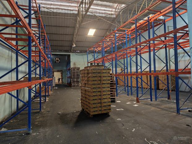 Cho thuê kho chứa hàng 658m2 mặt tiền đường nguyễn văn 6625340