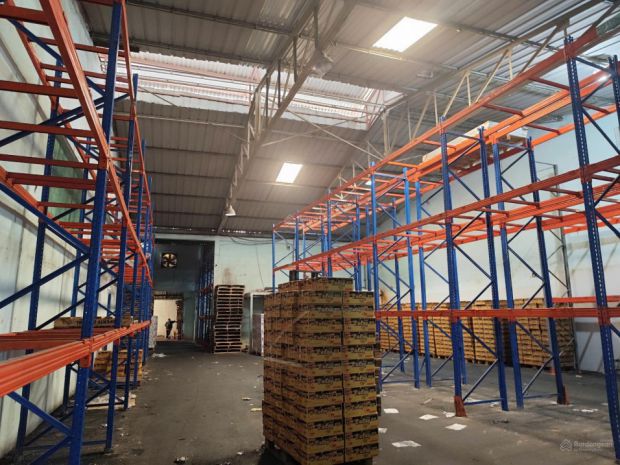 Cho thuê kho chứa hàng 658m2 mặt tiền đường nguyễn văn 6625341
