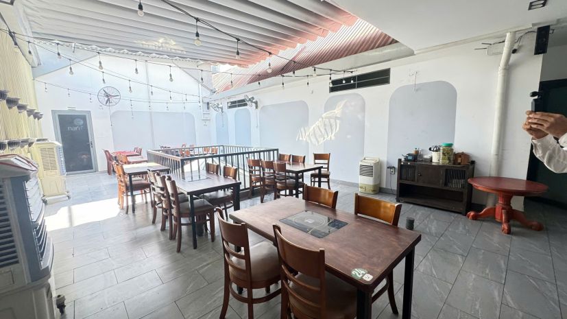 Bán nhà mặt tiền , lô gốc tân quy quận 7
 270m2 , 2 lầu , 6629901