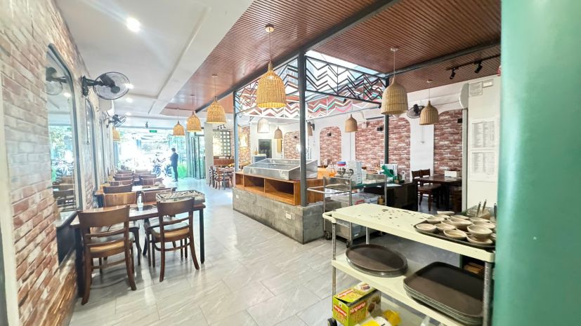 Bán nhà mặt tiền , lô gốc tân quy quận 7
 270m2 , 2 lầu , 6629903
