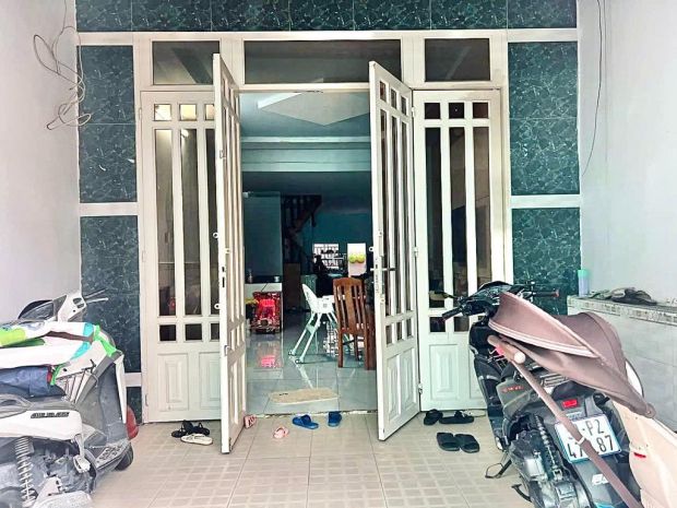 Cần bán gấp  nhà 2 mặt tiền hẻm xe hơi  chỉ 3.7 tỷ 6633205
