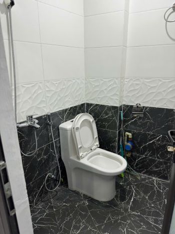 Mình cần nhượng phòng ở số 20 ngõ 245 định công, phường 6633400