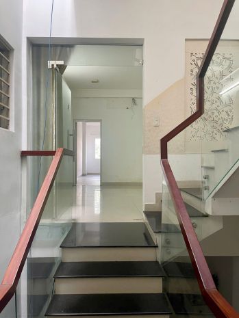 Cho thuê phòng lớn quận 3 - đường cmt 8 - chỉ 5 triệutháng 6633518
