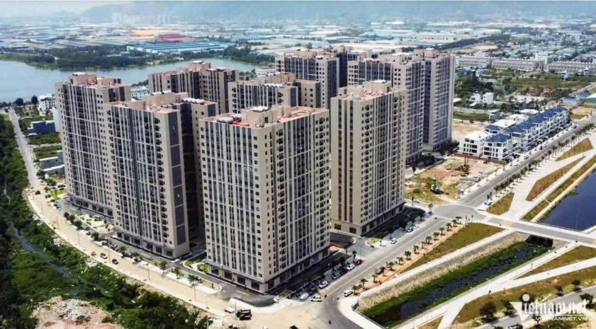 Bán lô đất siêu đẹp  giữa 10 tòa chung cư  đường 7.5m 6633582