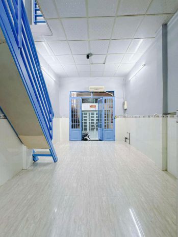 Sát mặt tiền tôn đản 
trung tâm q4 có 2 tỷ 6636513
