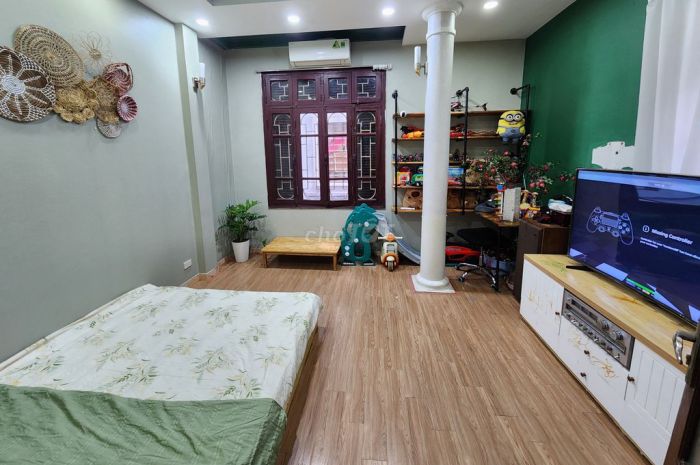 Cho thuê nhà 3 tầng thụy khuê đầy đủ nội thất. 6637093