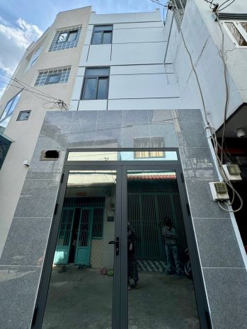 Cần bán nhà  lũy bán bích ,dt:17m2,3 tầng,3,15 tỷ 6637888