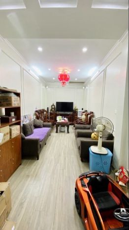 Xuân la 40m 5 tầng ngõ nông thoáng ô chờ thang máy 11 tỷ 500 6637983