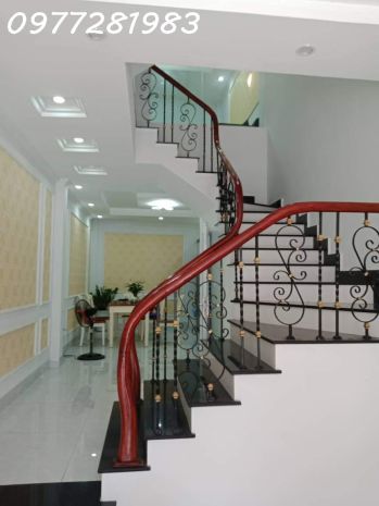 Nhỉnh 4 tỷ có nhà mới kim chung ô tô đỗ cổng 6638625