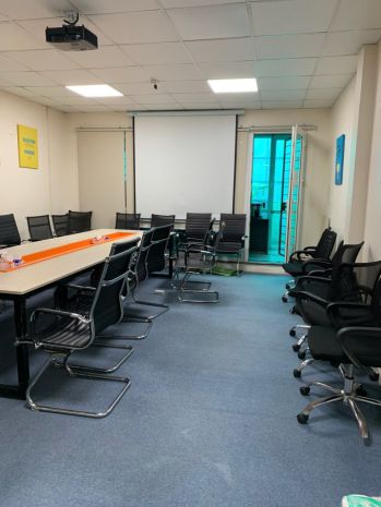 Cho thuê nhà 80m2, 7 tầng mai dịch, thang máy, thông sàn, 6639055