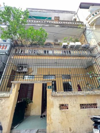 Bán nhà trong ngõ trần cung cầu giấy: 55m2, 3 tầng, 4 phòng 6639109
