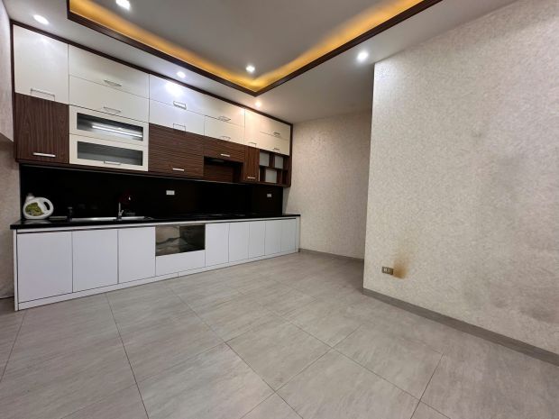 Siêu hiếm! nhà dân xây 4 tầng - móng 7 tầng  ô tô  ngõ 6639378