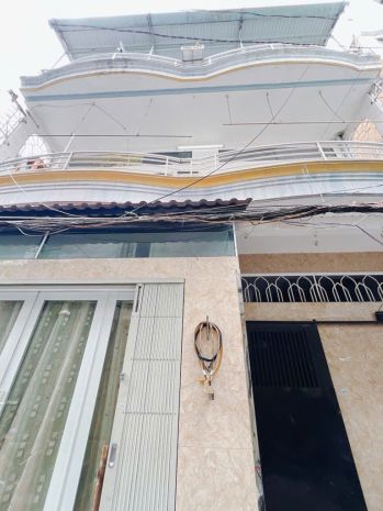 Sát mặt tiền xóm chiếu diện tích 50 m2 
có 5 tỷ  trung tâm 6640005