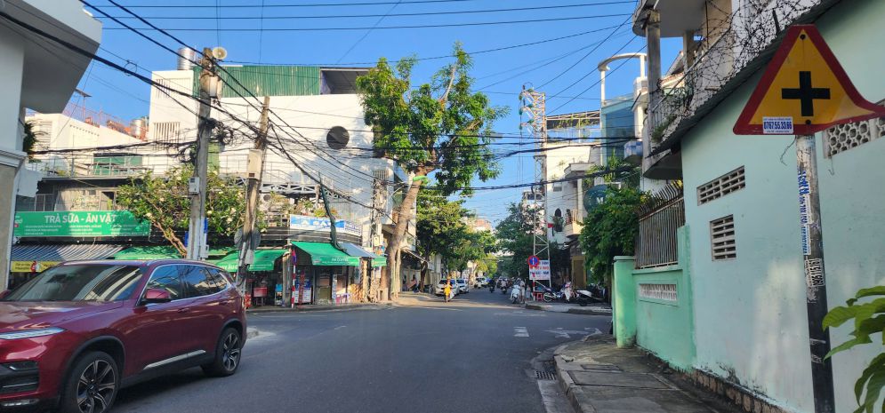Bán nhà mặt tiền âu cơ-phước tân
dt: 201m2 ngang 11m nở 6640339