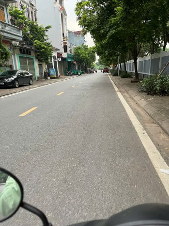 Cần bán  73m đất mt 5m thạch cầu,long biên giá 12,75ty ,oto 6641139