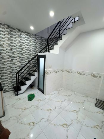 Nhà 3 tầng mới đẹp gần mt đường phạm thế hiển p5q8. giá 6641868