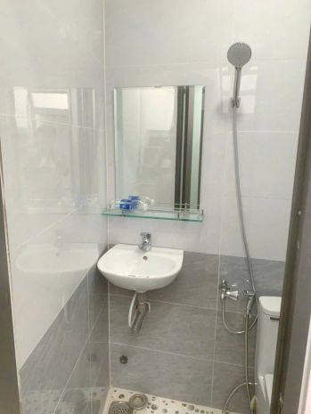 Nhà 3 tầng mới đẹp gần mt đường phạm thế hiển p5q8. giá 6641870
