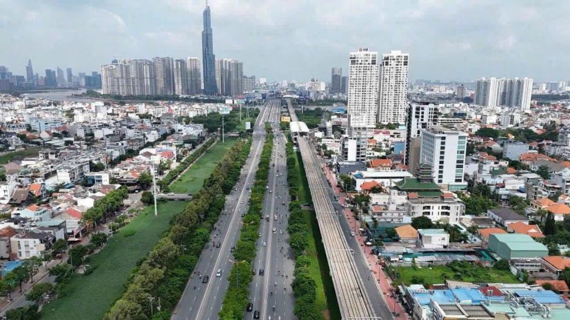 20416 nguyễn văn hưởng, thảo điền
 q2 , dt:cn 485m2
 , 6643421