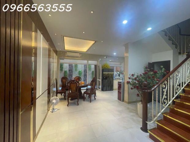 Bán biệt thự khu nam - phú mỹ hưng - quận 7 , giá tốt- 38.5 6644231