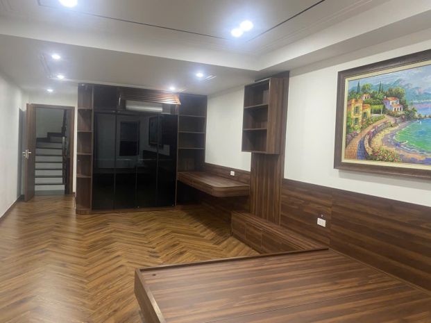 Chính chủ bán nhà thạch bàn 40m 6 tầng mt 4,5m ô tô, thang 6644242