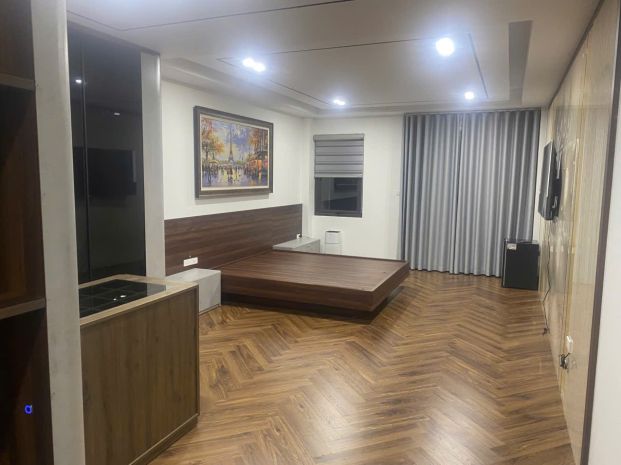 Chính chủ bán nhà thạch bàn 40m 6 tầng mt 4,5m ô tô, thang 6644243