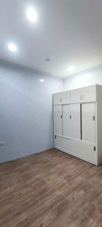Cho thuê căn hộ tập thể mặt đường minh khai  256 minh 6644630