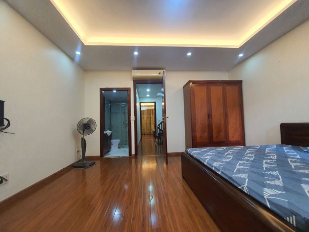 Bán nhà đại cồ việt, 140m2, 4 tầng, mặt tiền siêu khủng 8m, 6646664