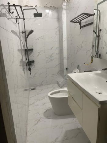 Nhà tôi cho thuê nhà hai cửa đi, mới,vỉa hè, 114m2- 4t, phố 6646689
