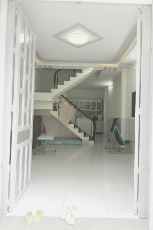 Bán nhà đẹp 2 tầng  sổ riêng  gần quang trung  giá chỉ 6647182
