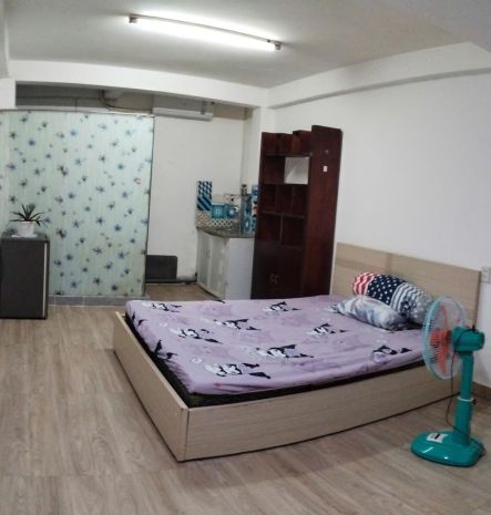 Cho thuê chdv ngay cầu thị nghè,bình thạnh,25m2,wcr, 4tr 6647217