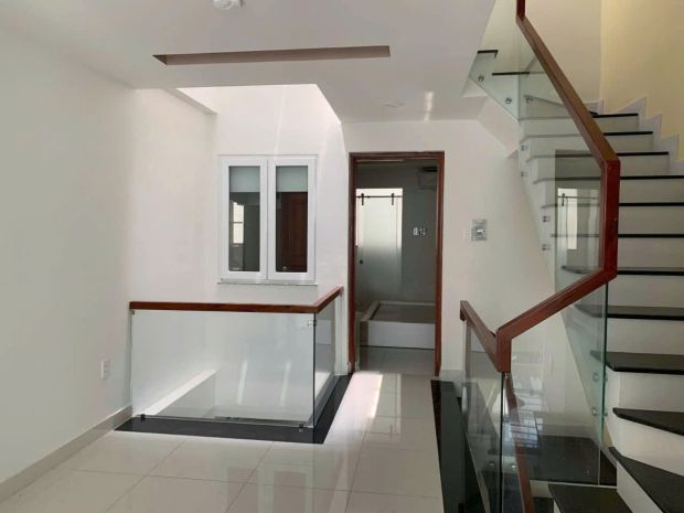 Bán nhà lê đại hành - 4x17m2 - 5 tầng mới - hẻm 5m sát mt 6648628