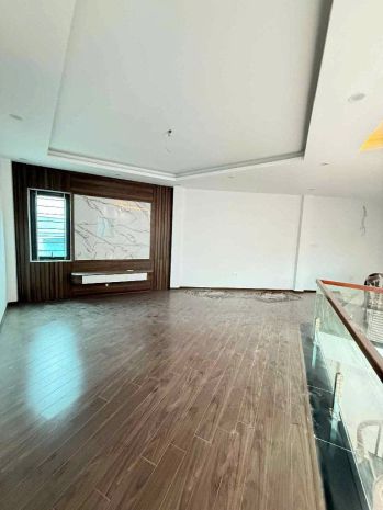 Nhà xây mới đẹp kính koong- ngõ nông- nhỉnh 5 tỷ- 6648686