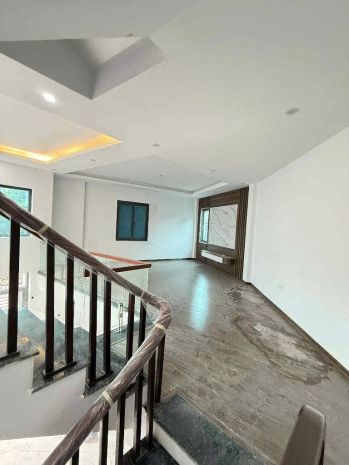Nhà xây mới đẹp kính koong- ngõ nông- nhỉnh 5 tỷ- 6648687