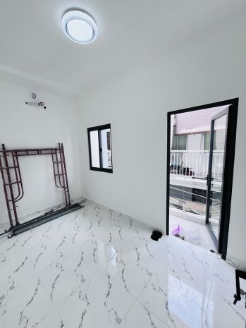 Nhà bán 3pn  có phòng dưới đất cho người lớn tuổi  hẻm 6649803